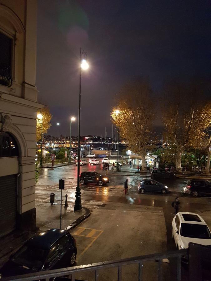 Napoli Lungomare Caracciolo Mon Amour Eksteriør bilde