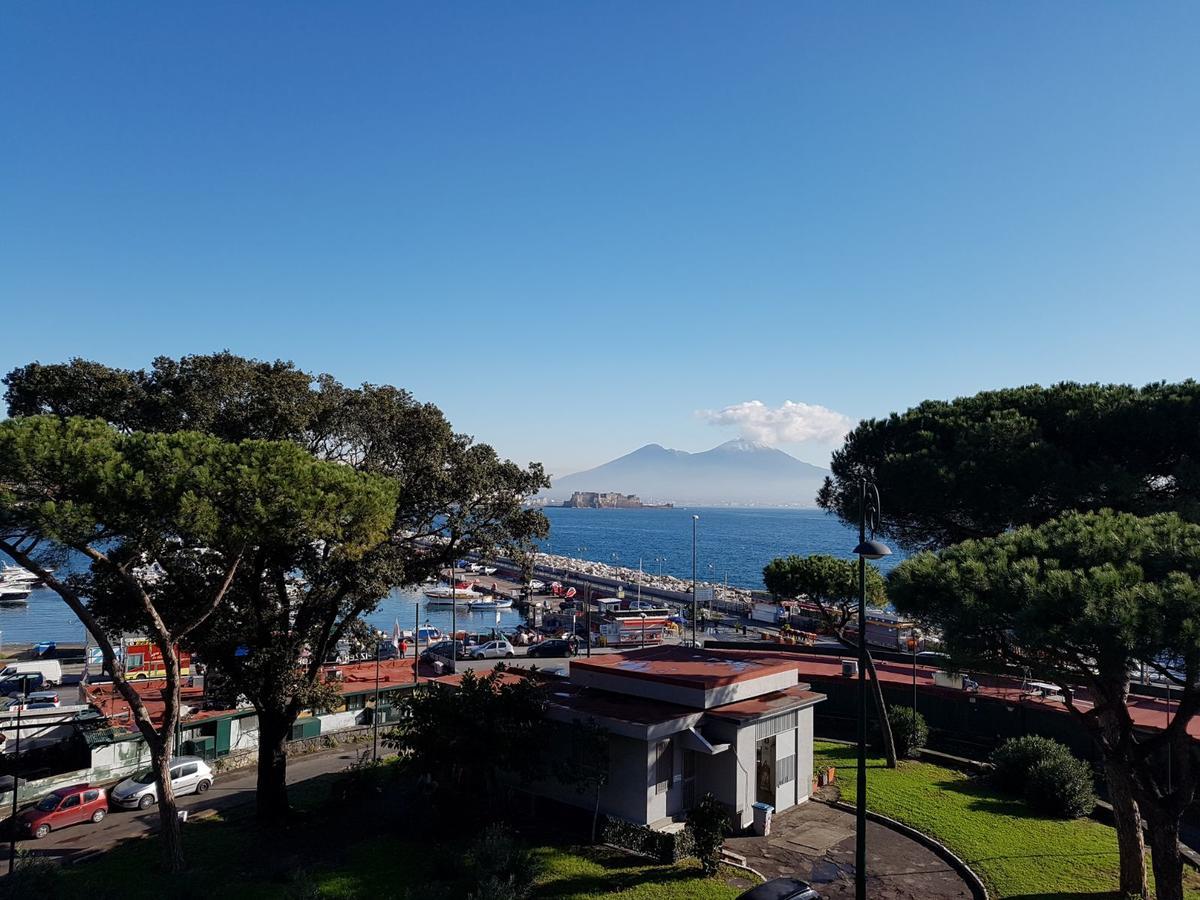 Napoli Lungomare Caracciolo Mon Amour Eksteriør bilde