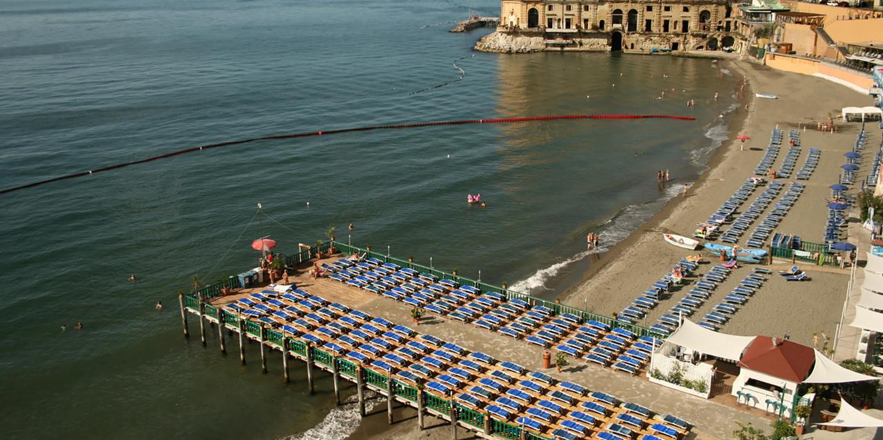 Napoli Lungomare Caracciolo Mon Amour Eksteriør bilde