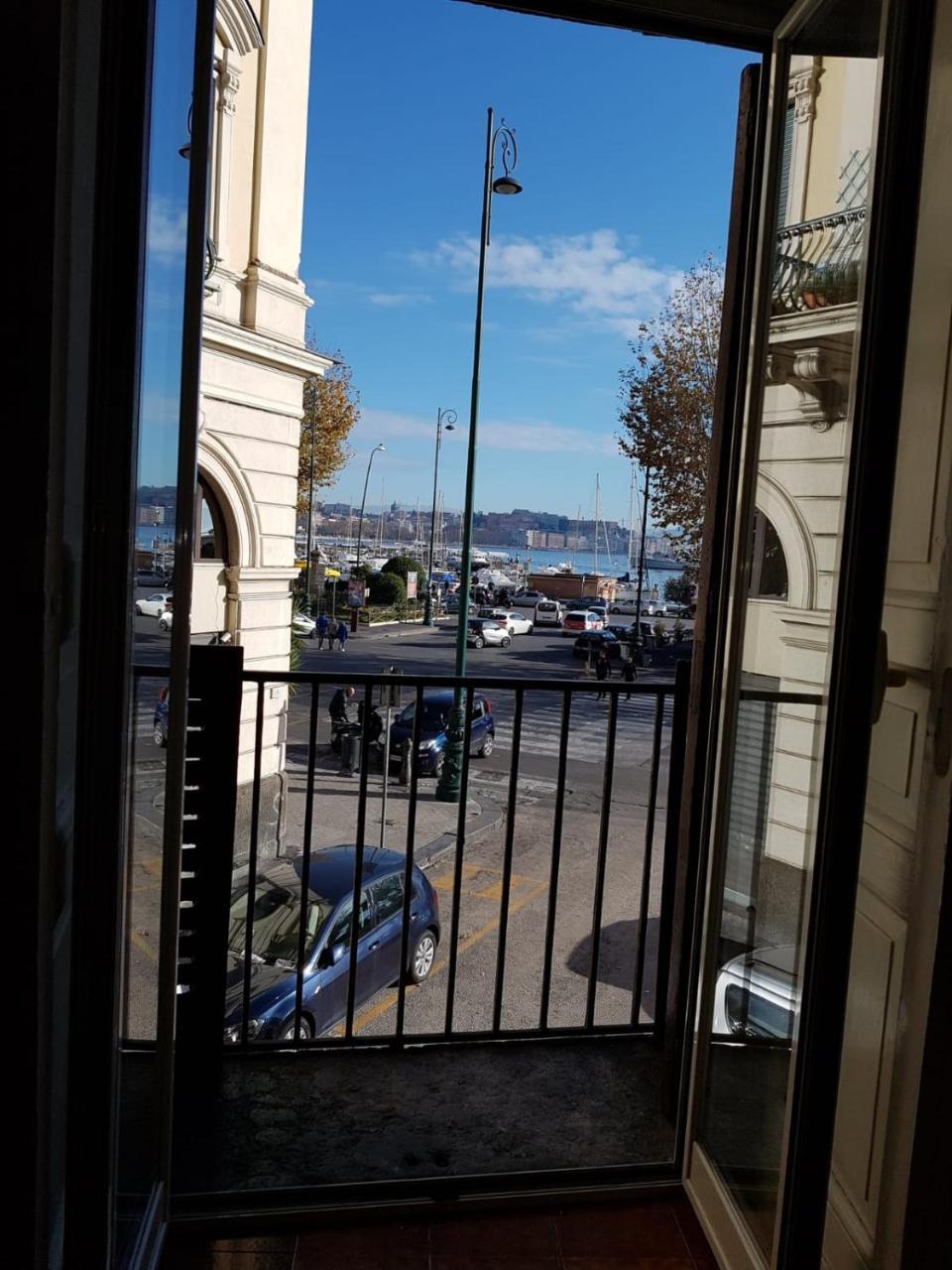 Napoli Lungomare Caracciolo Mon Amour Eksteriør bilde
